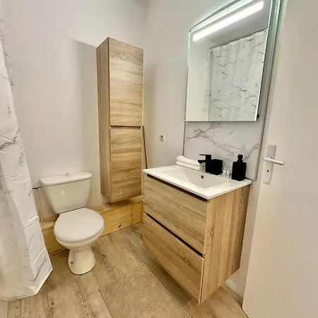 Apartament Mbs 1 - Cosy, Tram, Wifi, Parking, Equipe